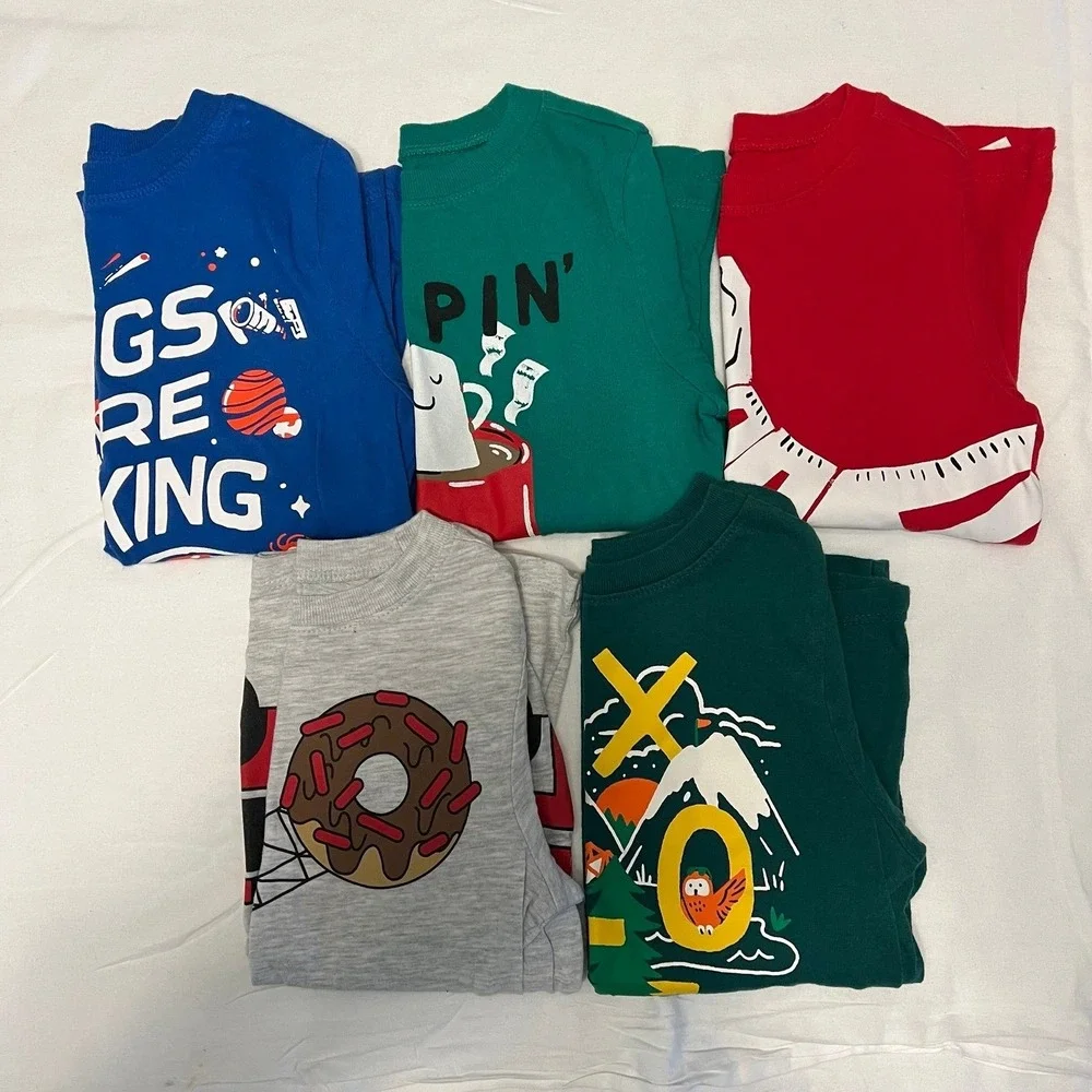 Old Navy Long Sleeve Graphic T-Shirts Size 5T- run small- fit like 4t (2544)